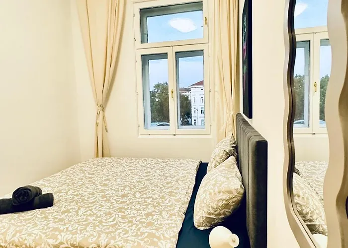 Apartment 4br Shared Vienna