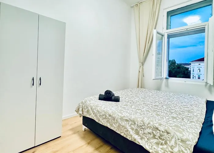 Apartment 4br Shared Vienna