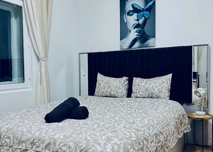 4br Shared Apartment *