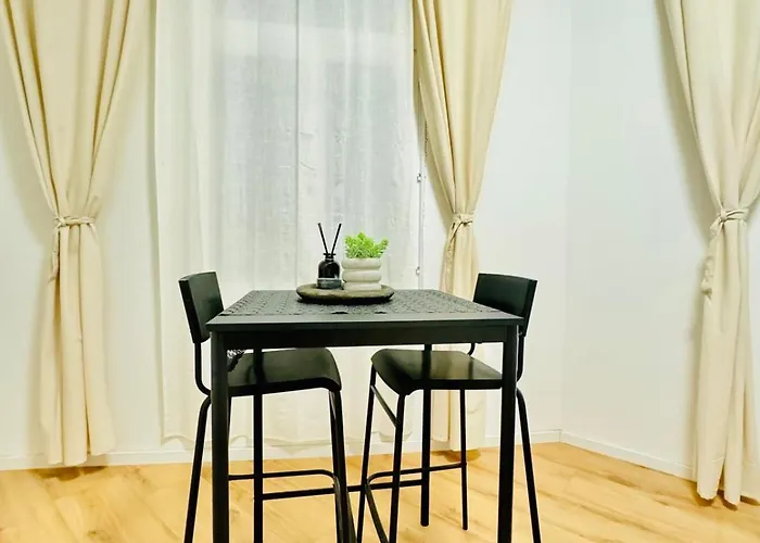 4br Shared Apartment *