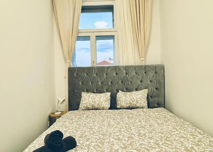 Apartment 4br Shared
