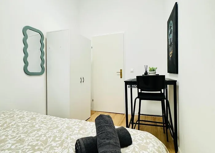 4br Shared *